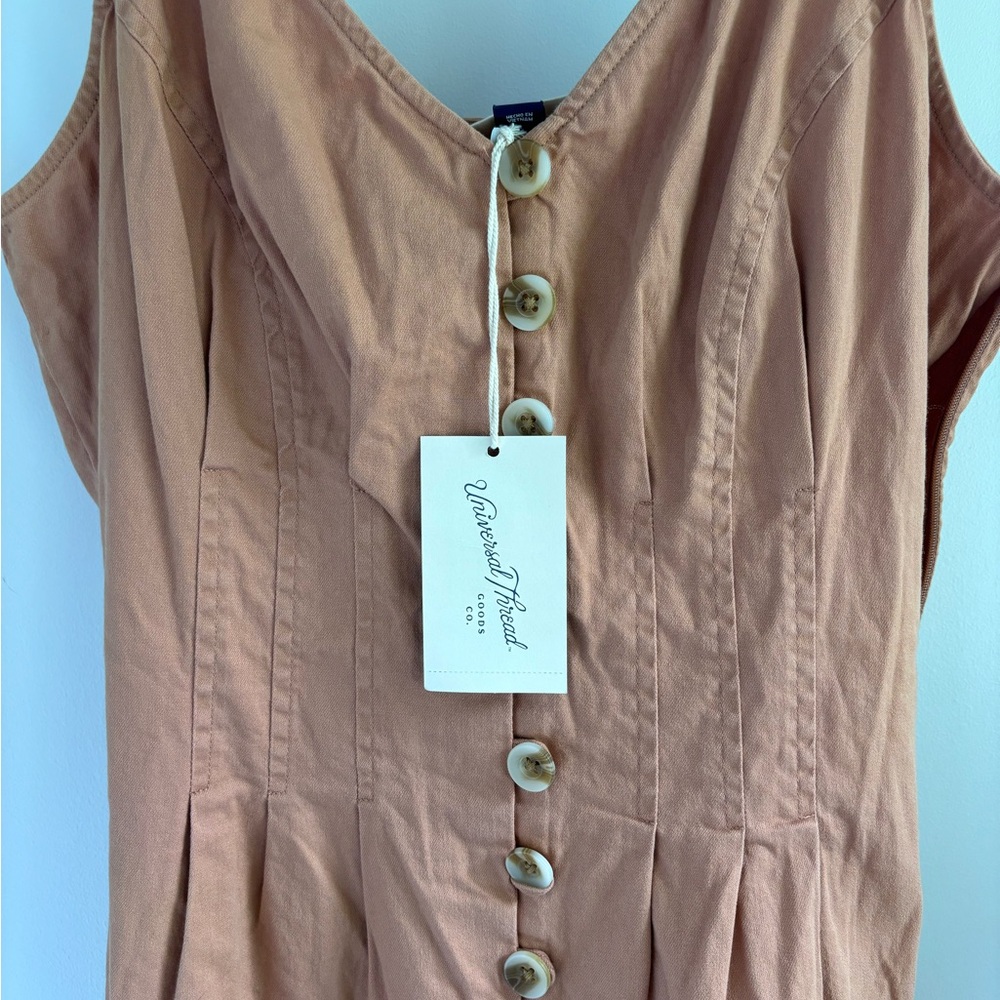Universal Threads Button-Down Jumpsuit - Picture 4 of 5